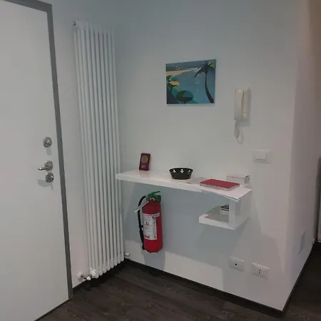 Guido アパート モンファルコーネ